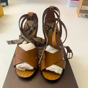 Gucci Brown/Snakeskin Sandals Size 39 (8.5 US)